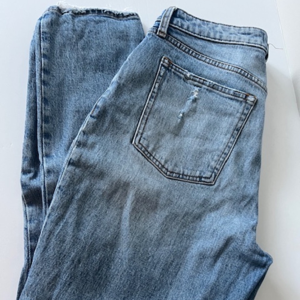 Abercrombie "The Skinny High Rise" Curve Love Denim - Size 30